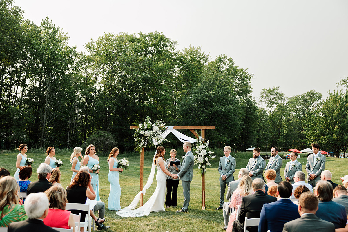 An outdoor ceremony at StoneWater